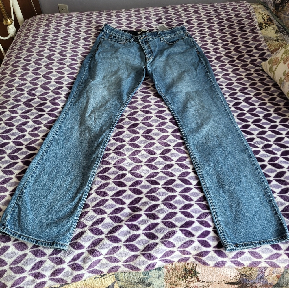 Classic 525  Blue Women's Jeans Straight Leg Size 16